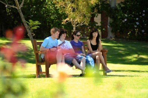 St Thomas More College - Education Melbourne 1