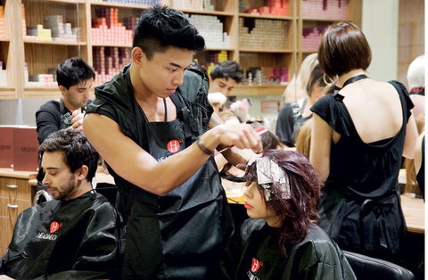 Heading Out Hairdressing Academy - Education Melbourne 1