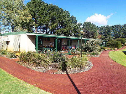 Riverlands Montessori School - Education Melbourne 4