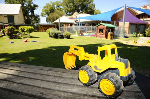 New School Of Arts Neighbourhood House Inc. Neighbourhood Centre, Childcare & OOSH Services - Education Melbourne 3