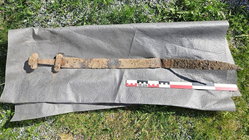 Ancient Viking sword discovered 'sticking up out of the ground' after 1,300 years Education Melbourne