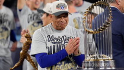 Dave Roberts calls criticism of Dodgers' spending 'lazy,' says rivals should 'look in the mirror' Education Melbourne
